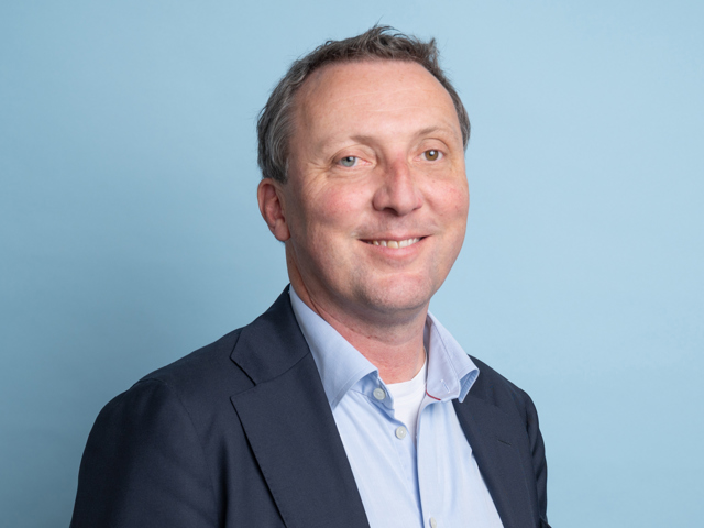 Arjen Van Amerongen 2506 1498 V1.0